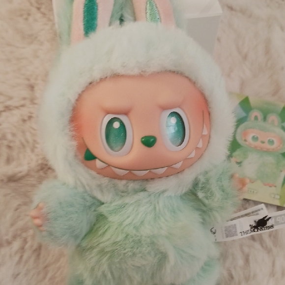 (Serenity) Authentic Pop Mart Big Into Energy Labubu - Open Box - Picture 12 of 17